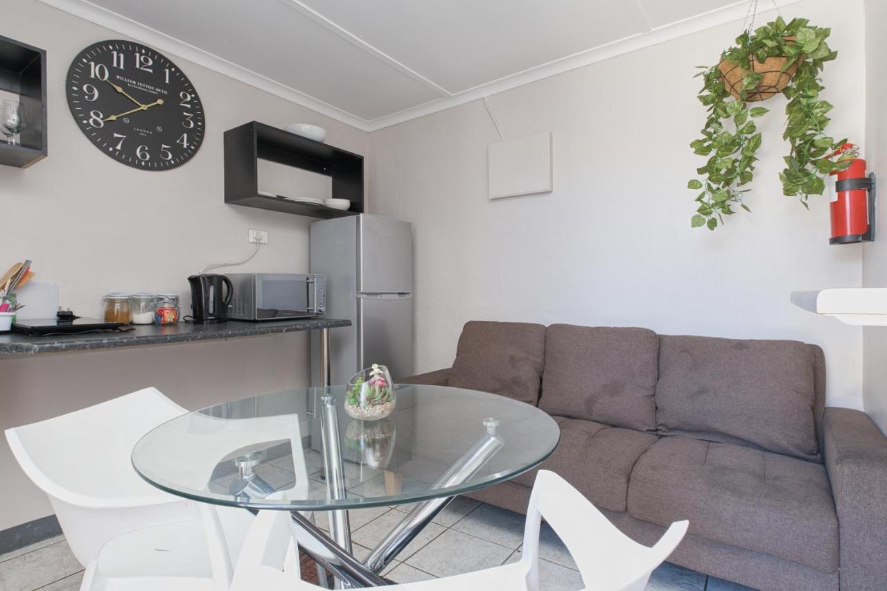 Royal Palms Guest House Port Elizabeth Extérieur photo